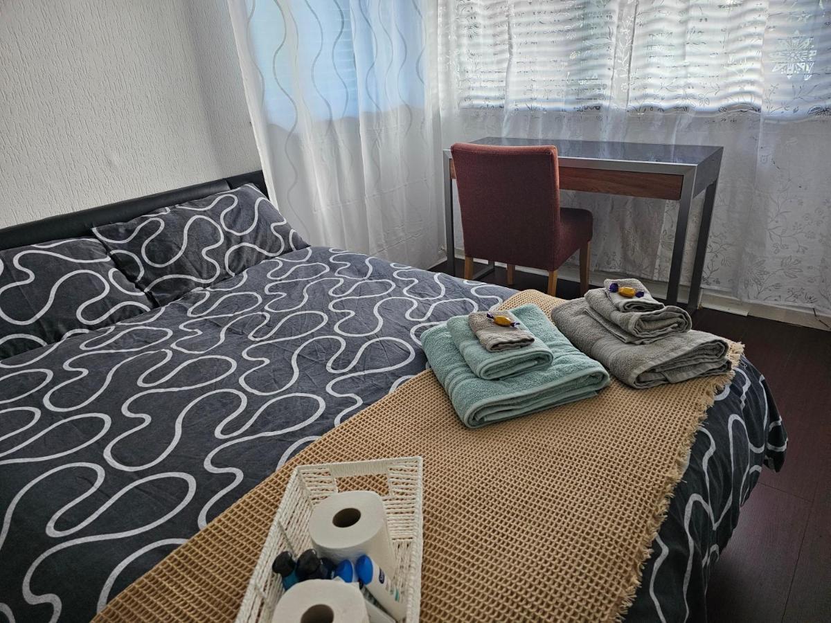 Axel'S Rooms 1 Манчестер Экстерьер фото